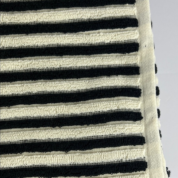 2 Pc Rachel Zoe Bath Towel Set Black and Cream Striped 100% Cotton 30" x 56" NEW - Picture 4 of 7